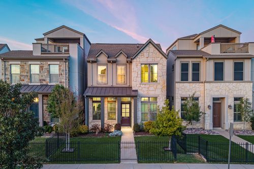 5451 Ashby Grove St, Dallas, TX, 75209-6220 | Card Image