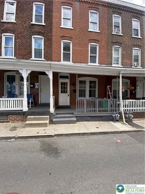 948 W Maple St, Allentown, PA, 18101-2014 | Card Image