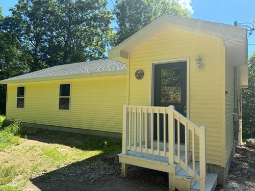 31 Steep Dr, Norway, ME, 04268-5244 | Card Image