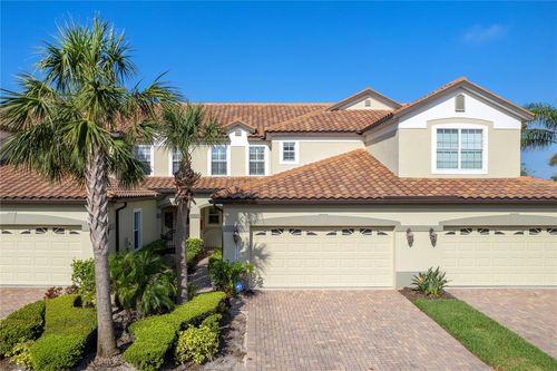 8142-8142 Miramar Way, LAKEWOOD RANCH, FL, 34202-9000 | Card Image