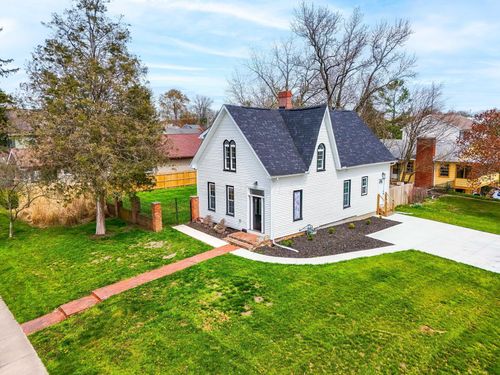 92 N Vine St, Westerville, OH, 43081-1549 | Card Image