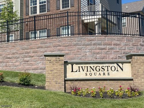 2 Gala Ct, Livingston, NJ, 07039-5713 | Card Image