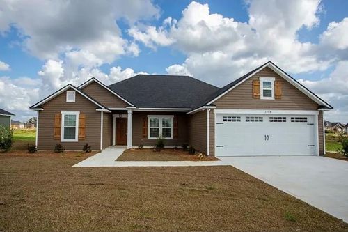 3944 Medieval Ct, Valdosta, GA, 31605-6910 | Card Image