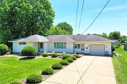 26 Potomac Ave, Niles, OH, 44446-2118 | Card Image