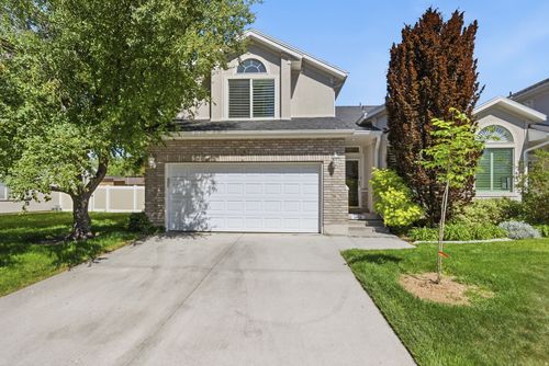 5645 S Highland Park Ct, Holladay, UT, 84121-1200 | Card Image