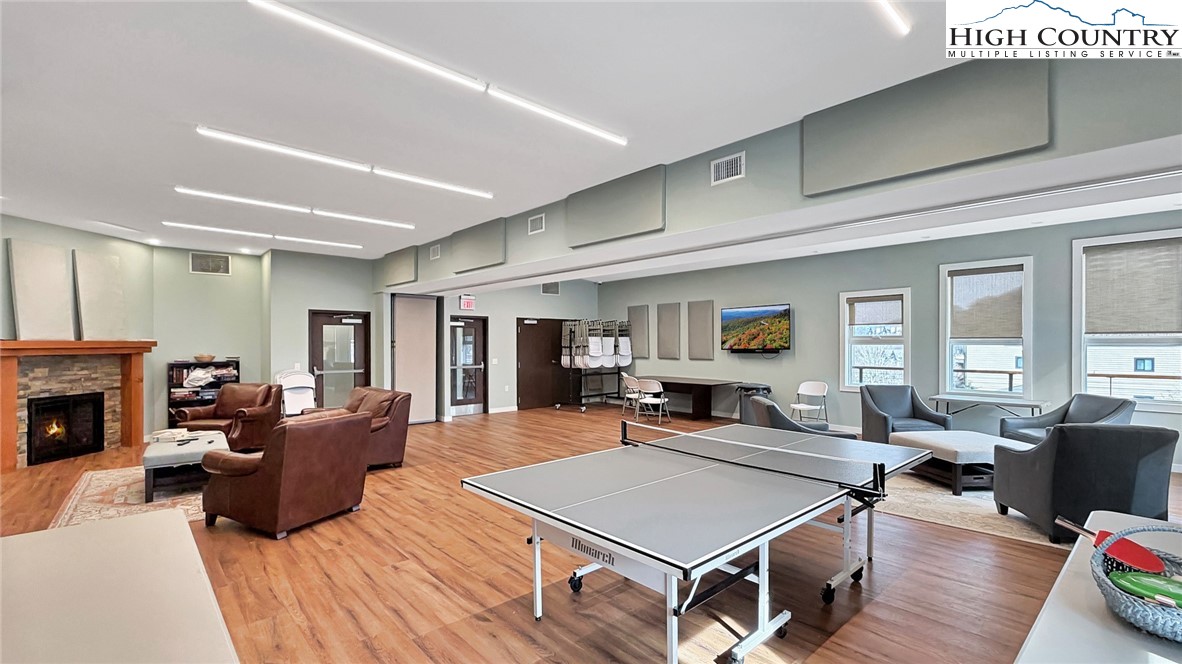 Residential in Sugar Mountain 4