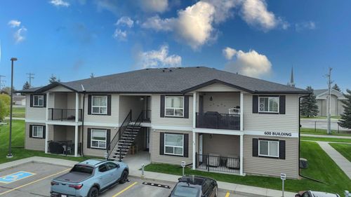601-8 Bayside Pl, Strathmore, AB, T1P0E1 | Card Image