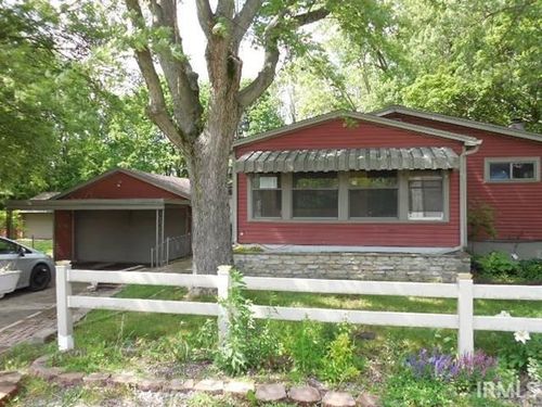 408 E Water St, Centerville, IN, 47330-1333 | Card Image