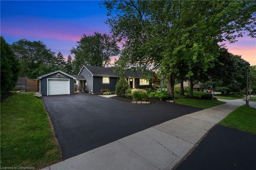 136 Mohawk Rd, Ancaster, ON, L9G2W9 | Card Image