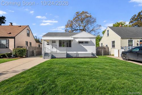 4802 Winifred St, Wayne, MI, 48184-2604 | Card Image