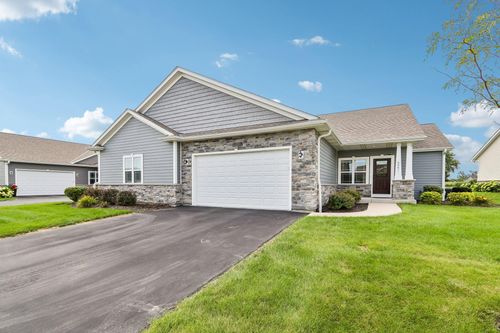 6661 105th St, Pleasant Prairie, WI, 53158-1817 | Card Image