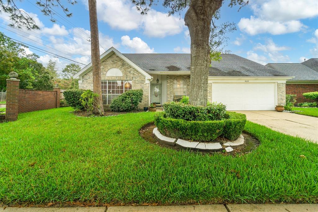 Five Knolls Dr, Friendswood, TX 77546
