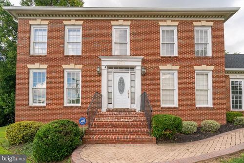 2906 Cedar Ln, Vienna, VA, 22180-7000 | Card Image