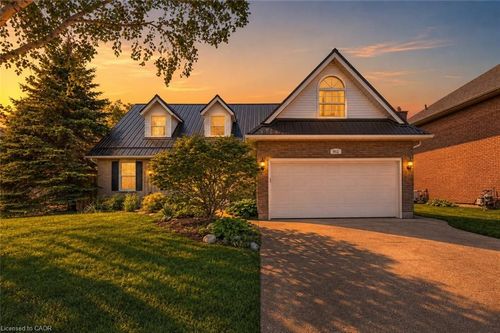 912 Parkwood Drive, Port Elgin, ON, N0H2C2 | Card Image