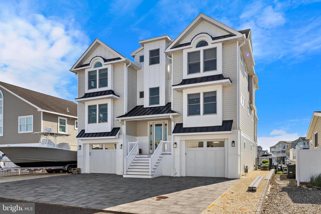 Residential in MANAHAWKIN 5