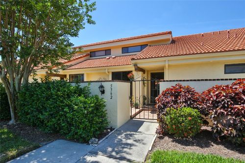 16-5362 Huntingwood Ct, SARASOTA, FL, 34235-5652 | Card Image
