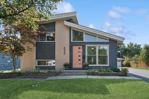 633 Easy St, Glendale Heights, IL, 60139-3339 | Card Image