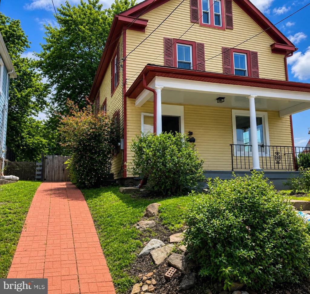 Residential Lease in BRUNSWICK 2