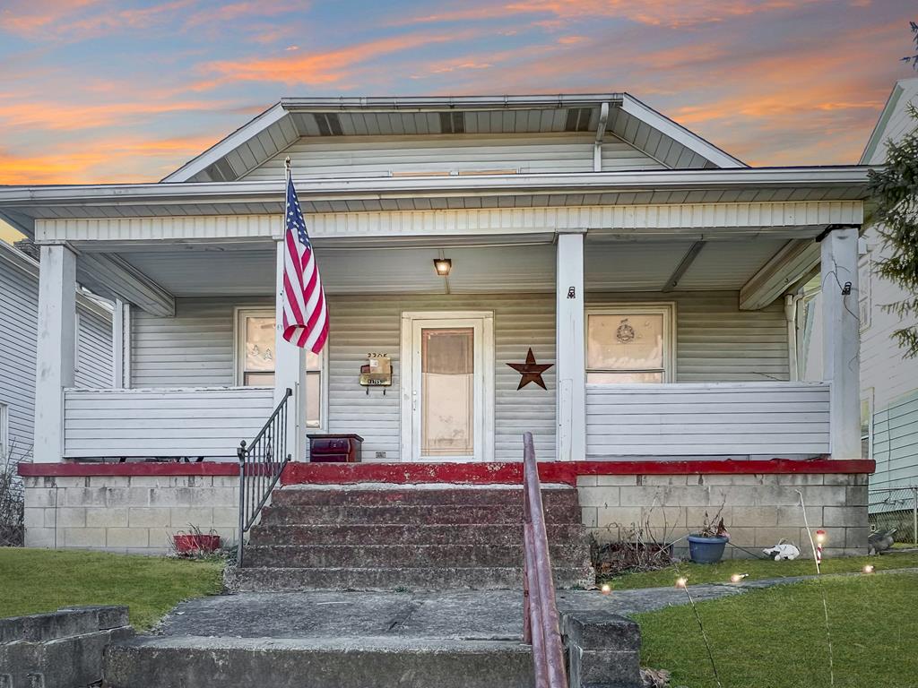 Orchard St, Weirton, WV 26062