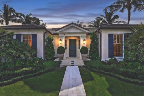 216 Sandpiper Dr, Palm Beach, FL, 33480-3327 | Card Image