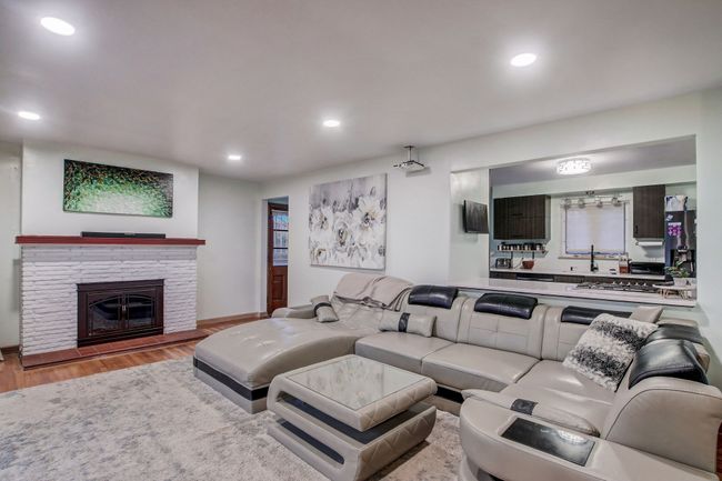 4220 Westbourne Dr, House other with 3 bedrooms, 3 bathrooms and null parking in Indianapolis IN | Image 11
