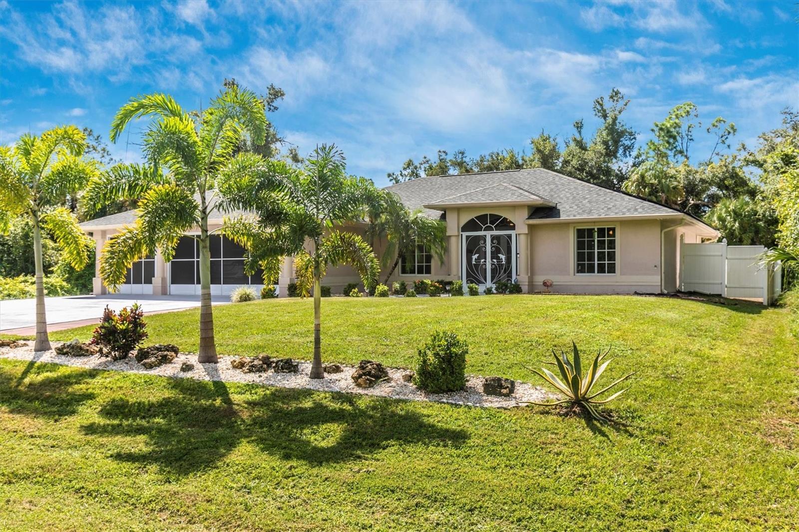 16093 Hillsborough Boulevard, For Sale in PORT CHARLOTTE Zoocasa