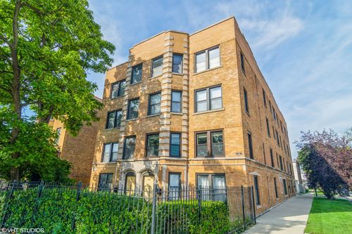 3a-3754 Bernard St, Chicago, IL, 60618-4294 | Card Image