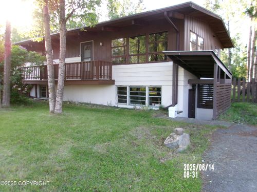 5731 College Dr, Anchorage, AK, 99504-3010 | Card Image