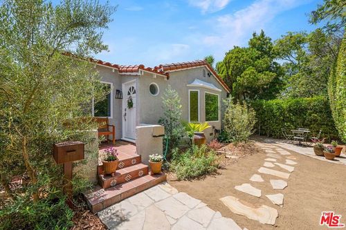 8718 Cadillac Avenue, Los Angeles, CA, 90034 | Card Image
