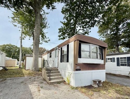 836 Forest Park Avenue, Middletown, RI, 02842 | Card Image