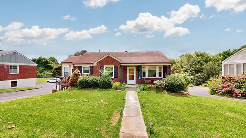 1716 Merritt Dr, Clarksville, TN, 37043-4519 | Card Image