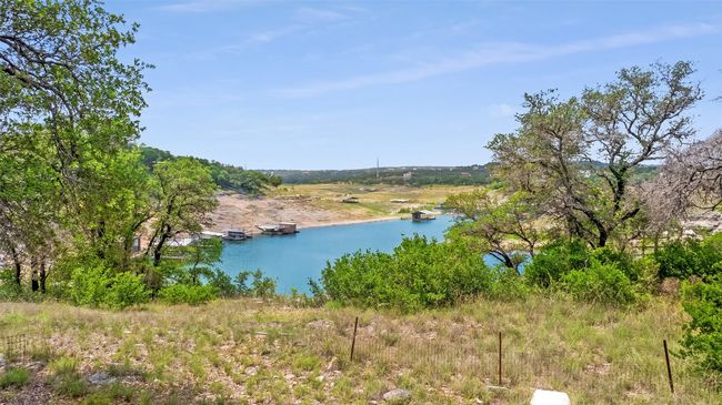 This is a lakeside sanctuary! | Image 9