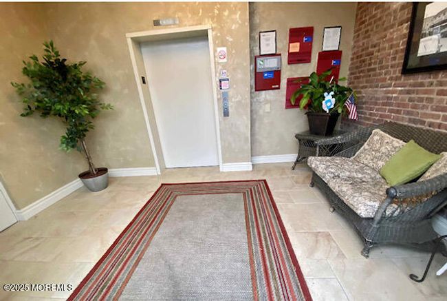 203 - 8 E Front St, Condo with 1 bedrooms, 1 bathrooms and null parking in Red Bank NJ | Image 8