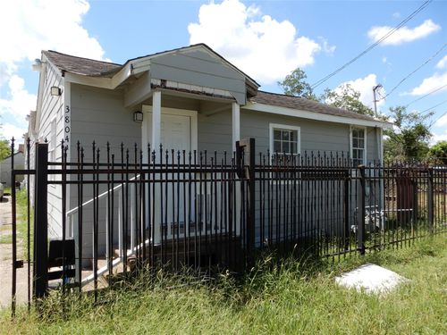 a-3804 Lelia St, Houston, TX, 77026-5712 | Card Image