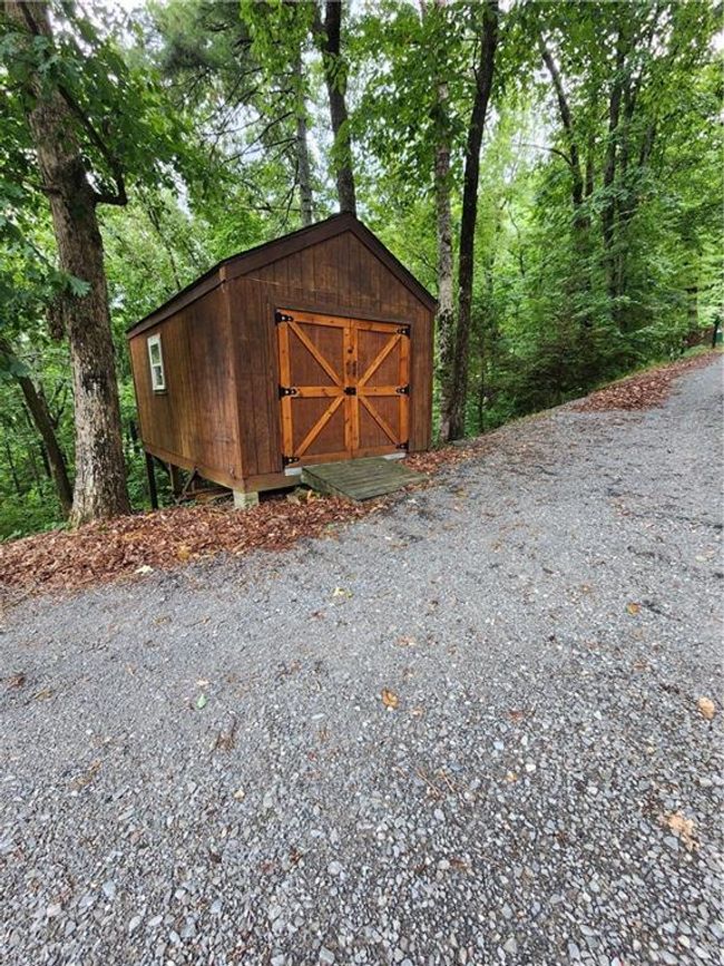 870 Morton Dr, House other with 2 bedrooms, 2 bathrooms and 3 parking in Ellijay GA | Image 23