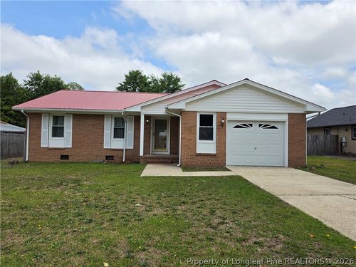 207 Duncan Rd, Spring Lake, NC, 28390-3103 | Card Image