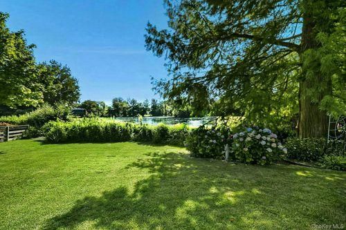 59 Wingam Dr, Islip, NY, 11751-4114 | Card Image