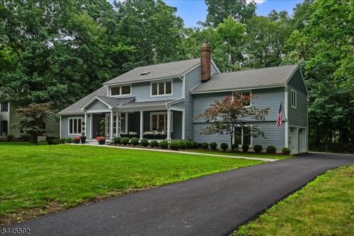75 Musiker Ave, Randolph, NJ, 07869-4602 | Card Image