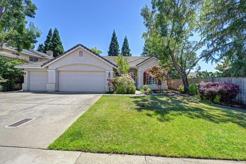 200 Luna Cir, Folsom, CA, 95630-7738 | Card Image