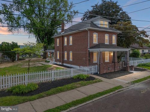 514 W Race St, STOWE, PA, 19464-6734 | Card Image