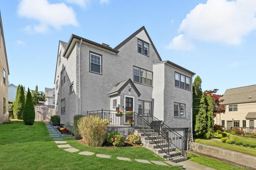 180 Fairview Ave, Port Chester, NY, 10573-2439 | Card Image