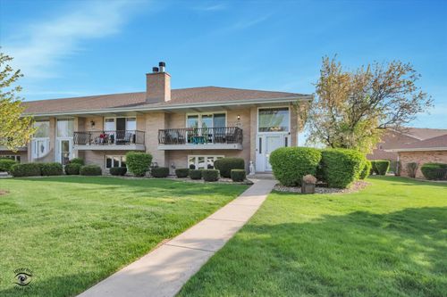 10501 Eagle Ridge Dr, Orland Park, IL, 60467-8978 | Card Image