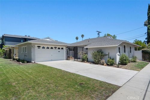 5210 Ventura Canyon Ave, Sherman Oaks, CA, 91401-5921 | Card Image