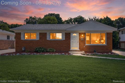 9883 William St, Taylor, MI, 48180-3755 | Card Image