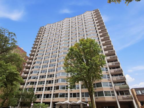 1002-555 W Cornelia Ave, Chicago, IL, 60657-2726 | Card Image