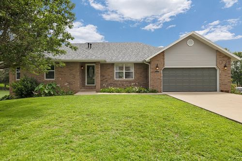 806 N 13th St, Ozark, MO, 65721-9193 | Card Image