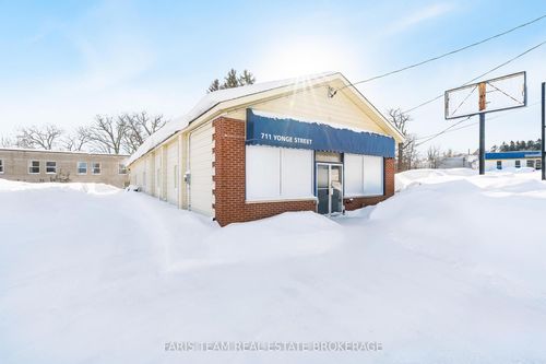 711 Yonge St, Midland, ON, L4R2E1 | Card Image