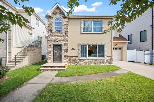 667 Yetman Ave, Staten Island, NY, 10307-1850 | Card Image