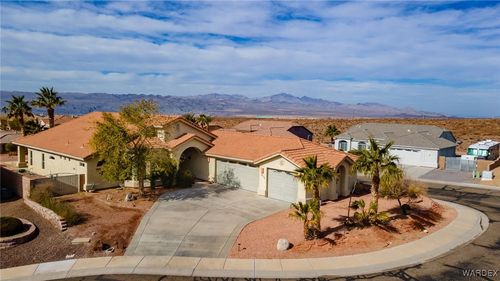 2576 Majestic Way, Bullhead City, AZ, 86442-8767 | Card Image