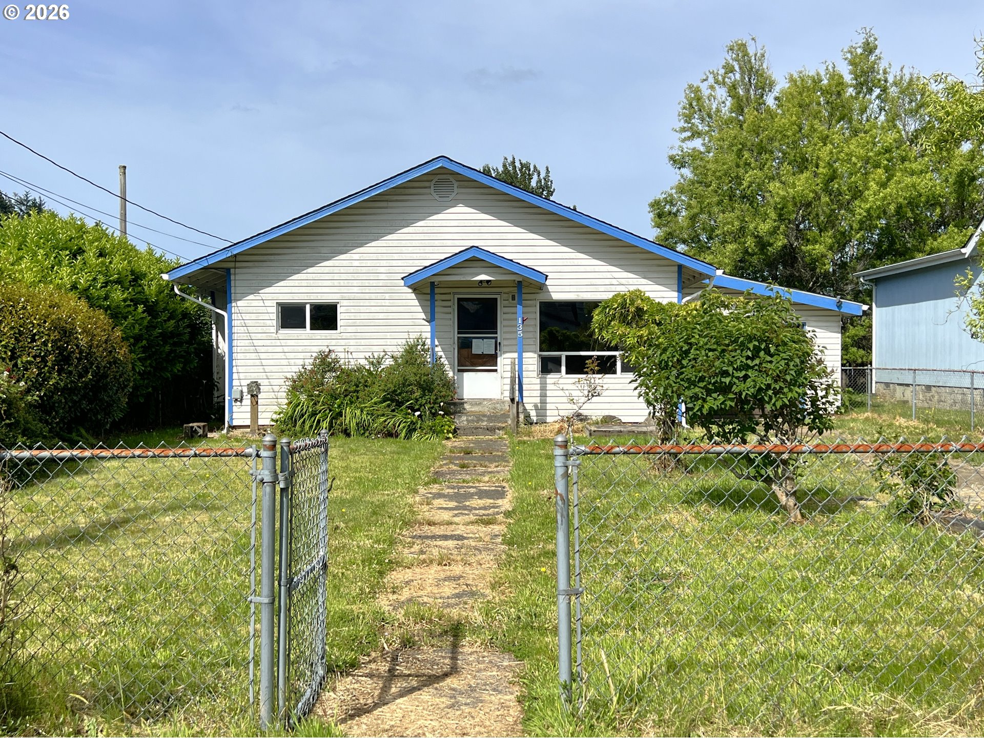 Residential in Lakeside 3